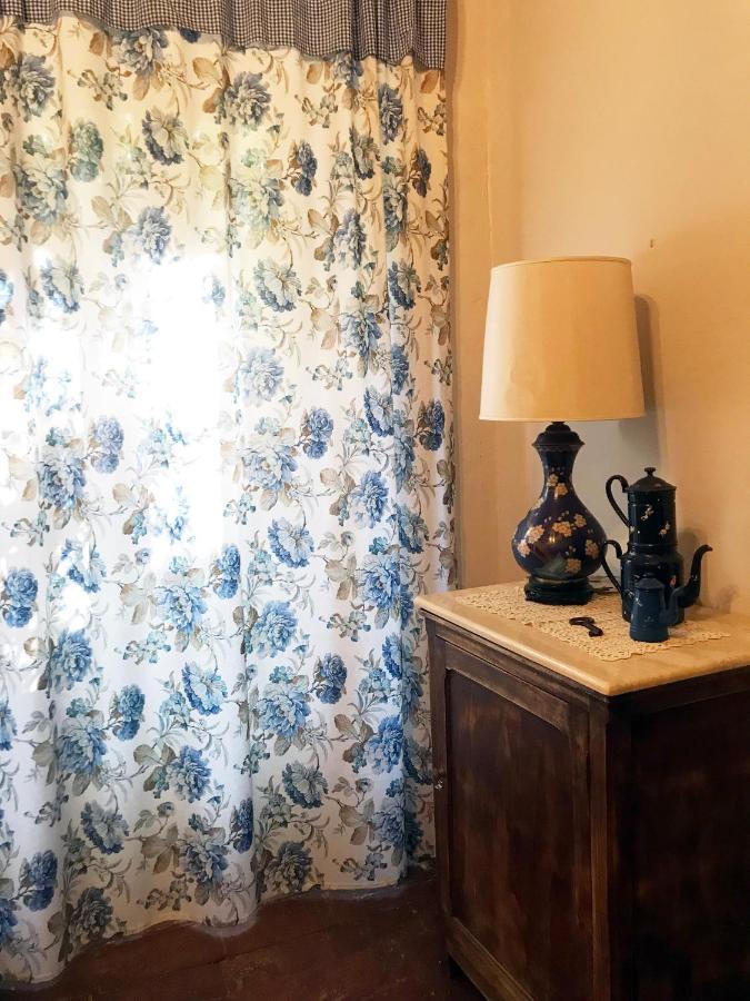 Suite Romantica Con Giardino In Dimora Storica - Camera E Appartamento - B&B Palazzo Robicci Castiglion Fiorentino Bagian luar foto